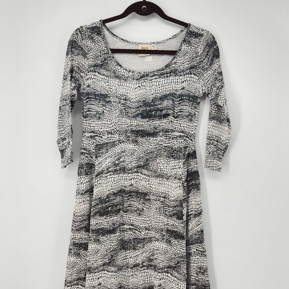 Truth + Style Women's Printed Knit Bubble Hem Dress Abstract Dot XXSP NWOT - Picture 2 of 4